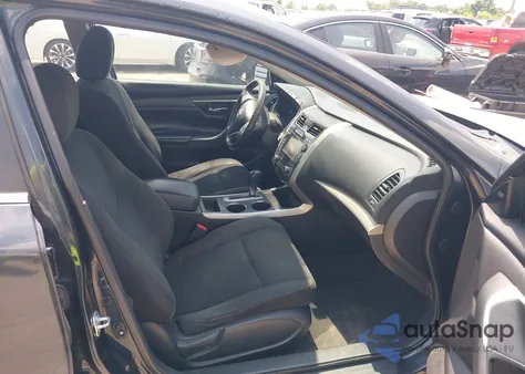 2015 Nissan Altima 2.5 Sv from USA, damaged, VIN 1N4AL3AP0FC422677